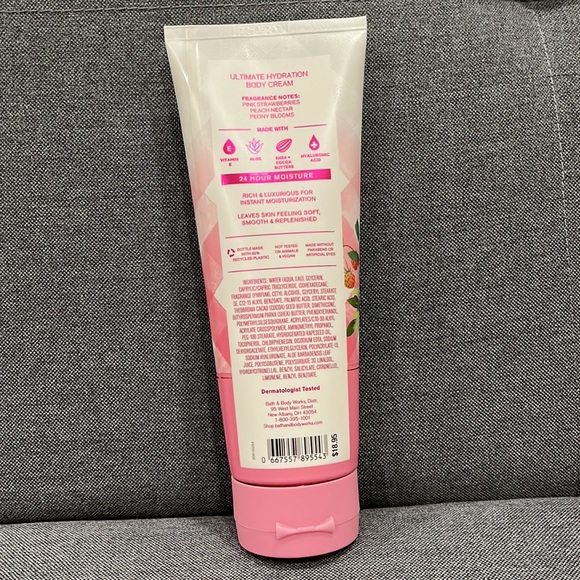 Bath & Body Works Gingham Gorgeous Ultimate Hydration Body Cream, 8 oz - Picture 2 of 2